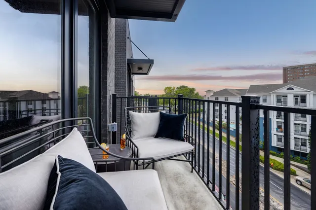 $2,495 | 303 31st Avenue North, Unit 514, Nashville, TN 37203