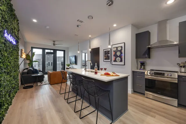 $2,495 | 303 31st Avenue North, Unit 514, Nashville, TN 37203