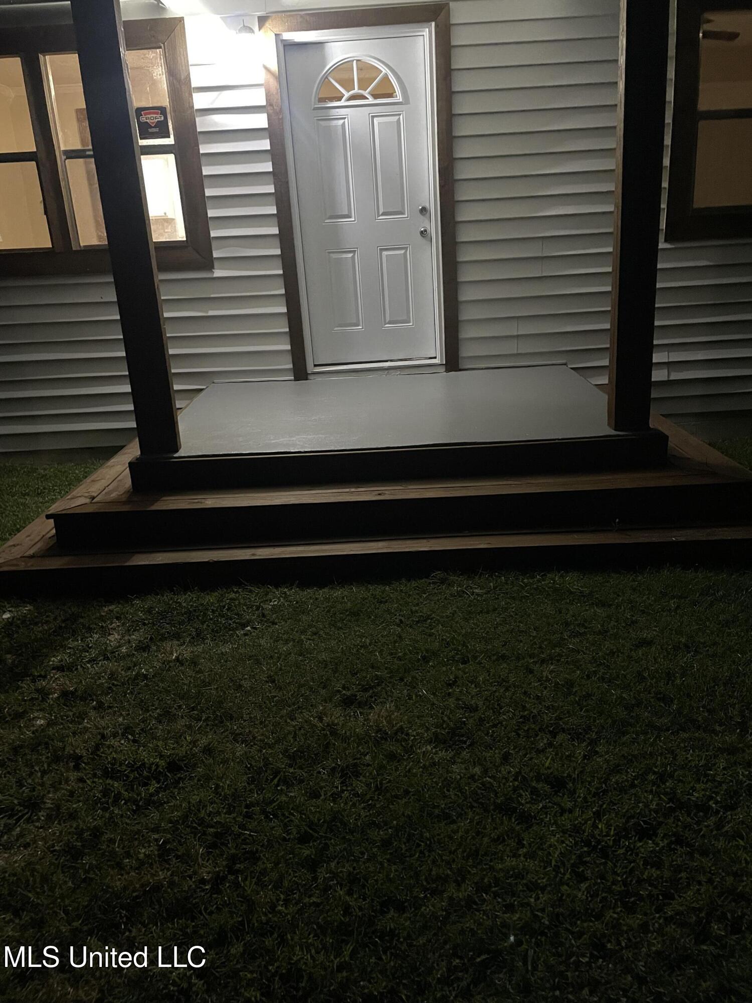 124 Burden Street Flora, MS 39071 - Photo 8 of 13 IMG_0988