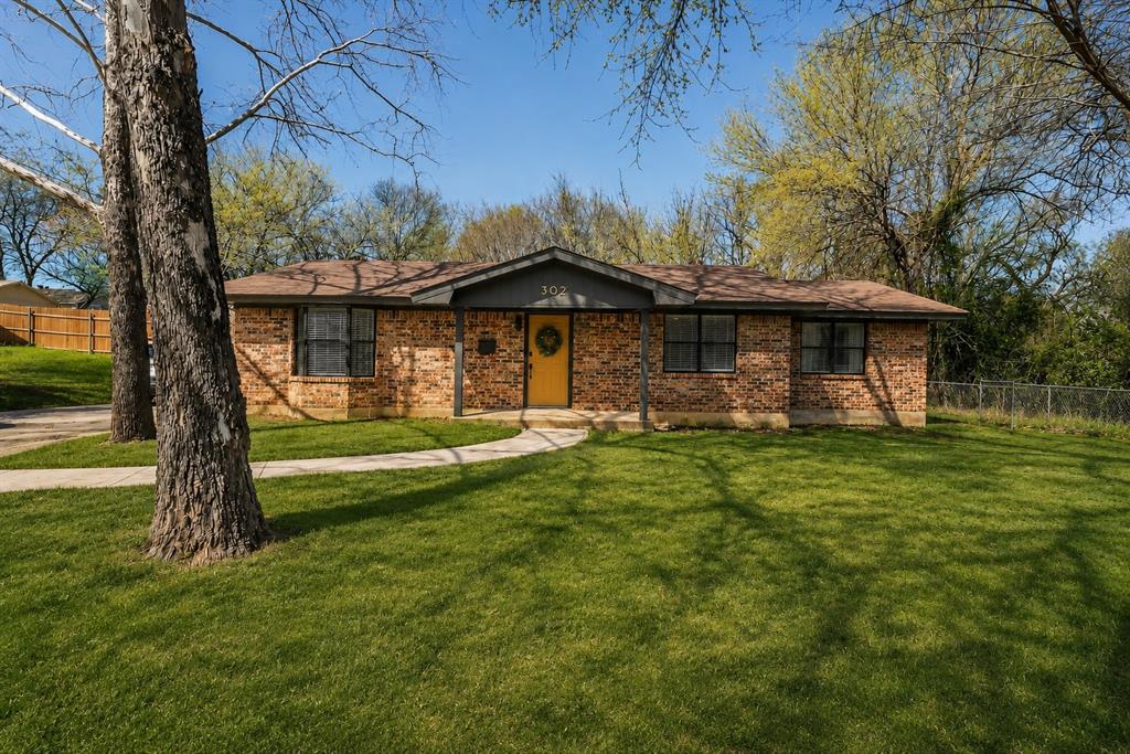 302 West Hale Avenue Decatur, TX 76234 - Photo 1 of 33 AI enhanced PHOTO