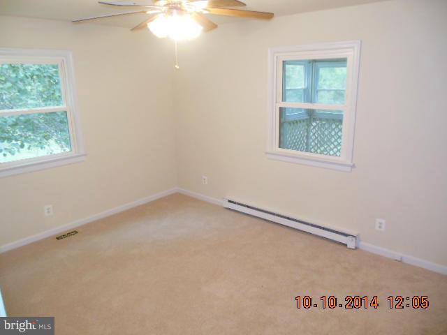205 Berea Church Road Fredericksburg, VA 22406 - Photo 17 of 23 an empty room with a window