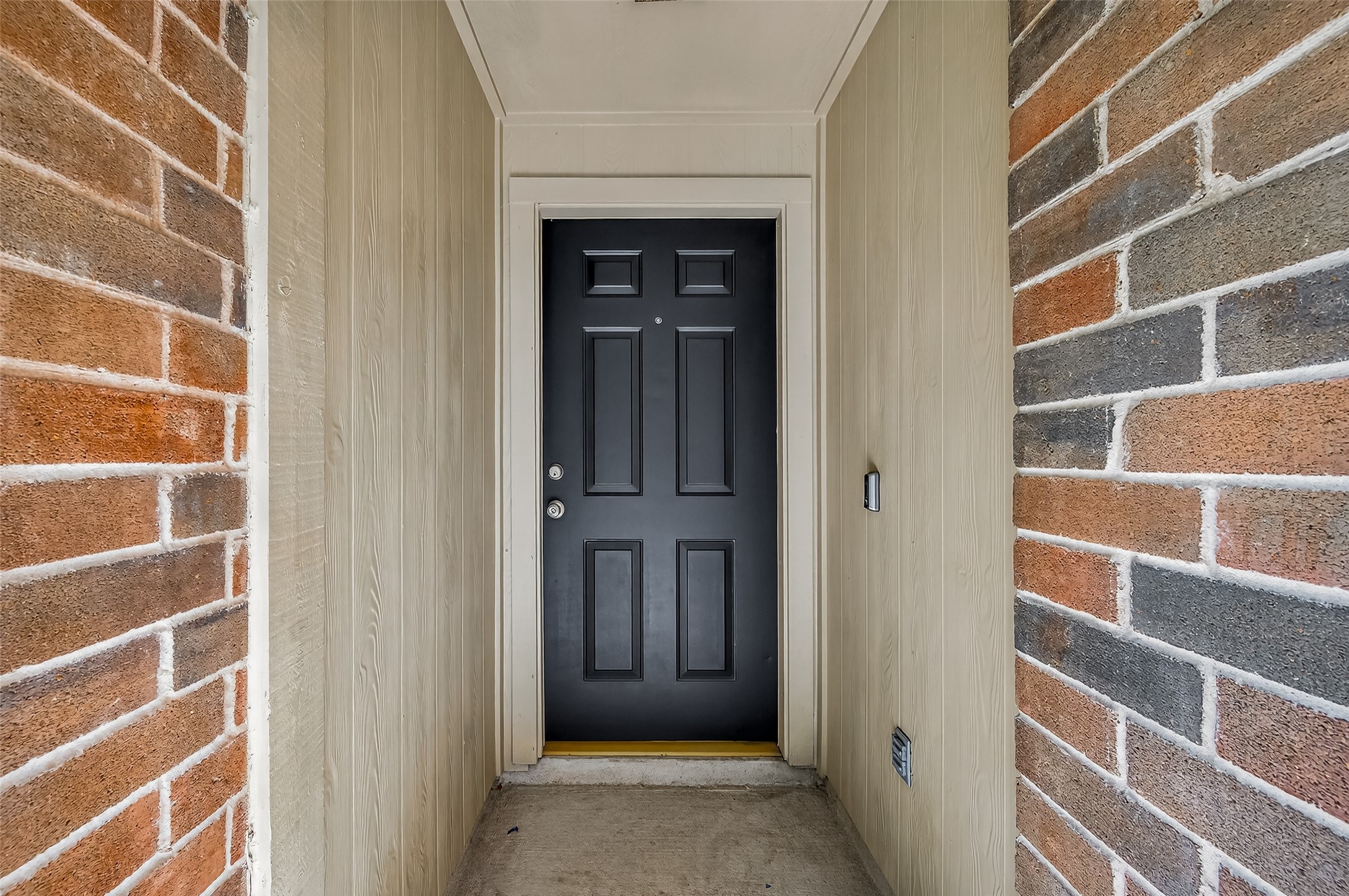 1107 Pennygent Lane Channelview, TX 77530 - Photo 5 of 40 a view of front door