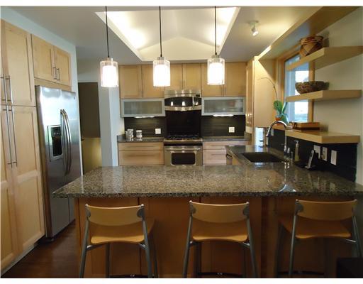 2540 Mt Royal Road Pittsburgh, PA 15217 - Photo 9 of 18 Kitchen.