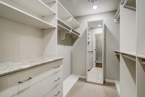$450,000 | 6599 Bayou Glen Road, Houston, TX 77057