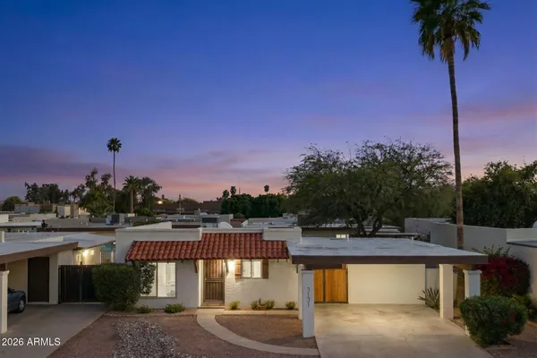 $395,000 | 3131 West Clinton Street, Phoenix, AZ 85029