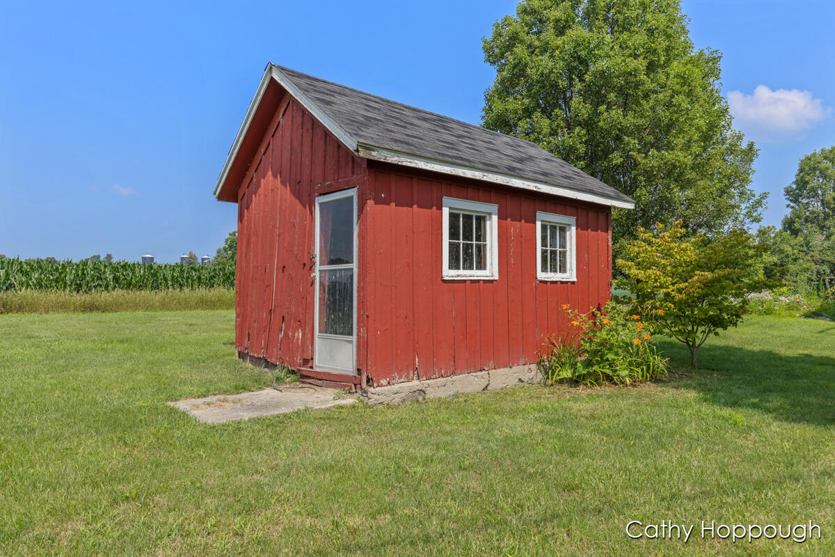 1824 Nickleplate Road Ionia, MI 48846 - Photo 33 of 46 IMG_1032