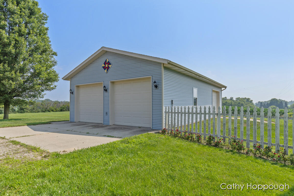 1824 Nickleplate Road Ionia, MI 48846 - Photo 39 of 46 IMG_1038