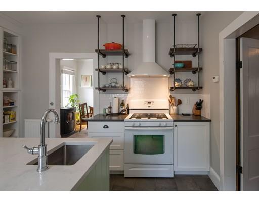 40 Clark Street Easthampton, MA 01027 - Photo 2 of 25