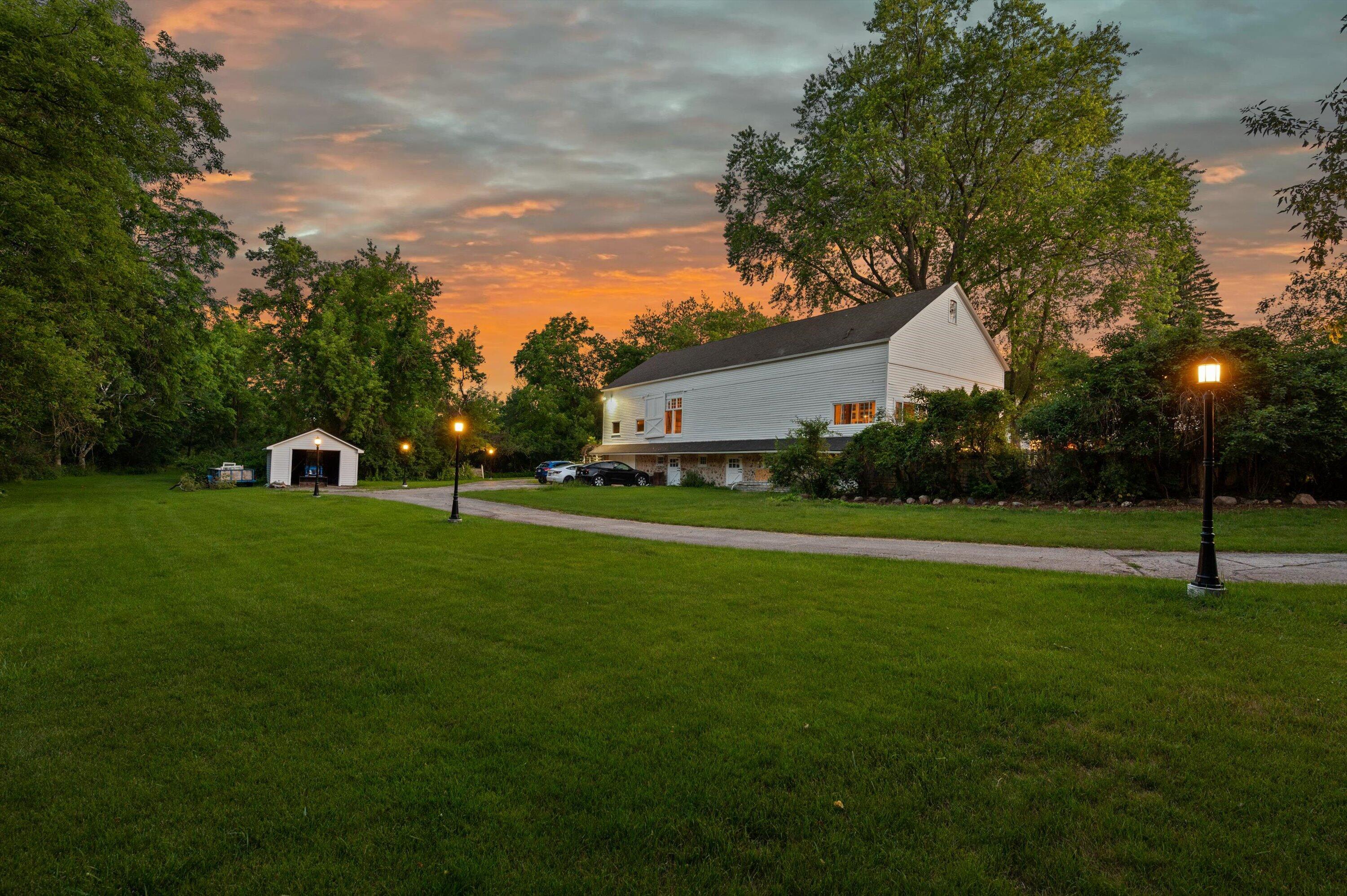 12112 North Wauwatosa Road Mequon, WI 53092 - Photo 53 of 72 106-DSC6257