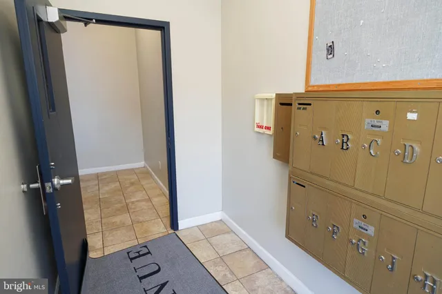 walk in closet with window