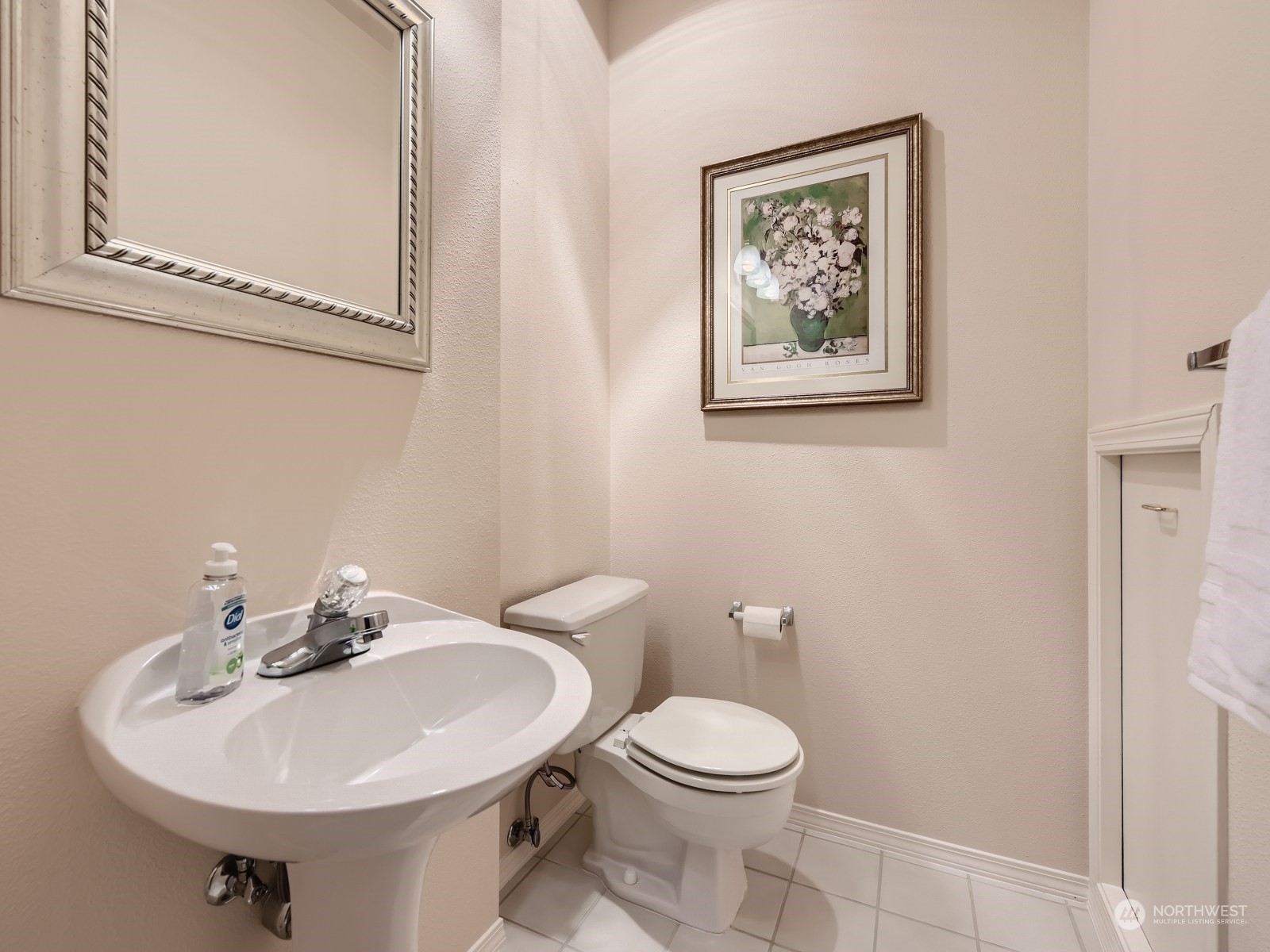 10909 Avondale Road Northeast, Unit N154 Redmond, WA 98052 - Photo 6 of 11 Gallery Image 6