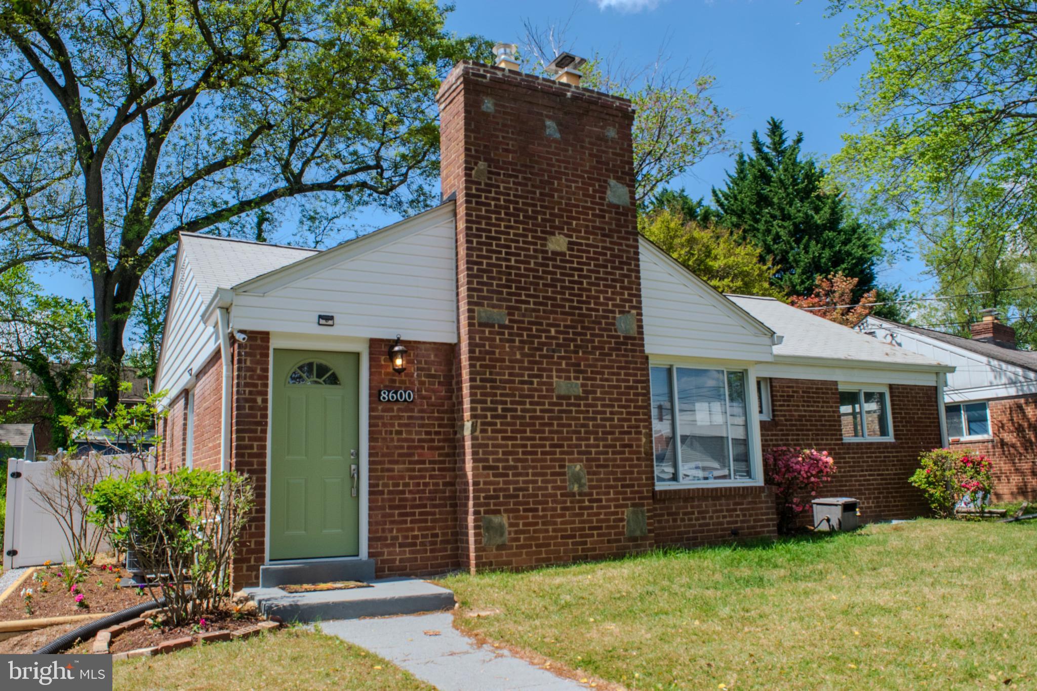 8600 Leonard Drive Silver Spring, MD 20910 - Photo 3 of 69