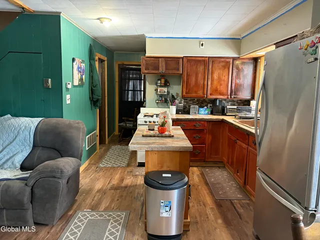 $149,999 | 280 S Road, Whitehall, NY 12887