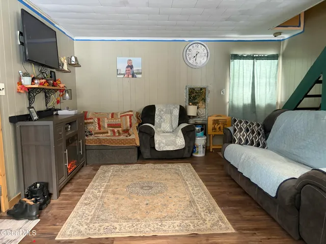 $149,999 | 280 S Road, Whitehall, NY 12887