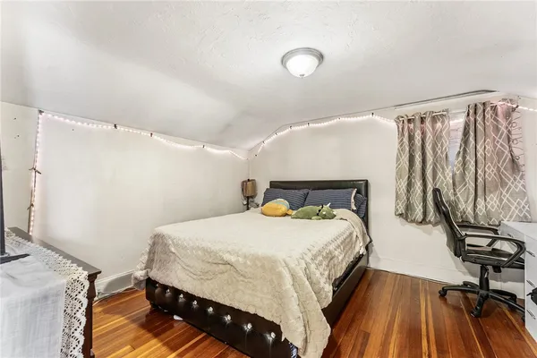 $475,000 | 489 Benefit Street, Pawtucket, RI 02861