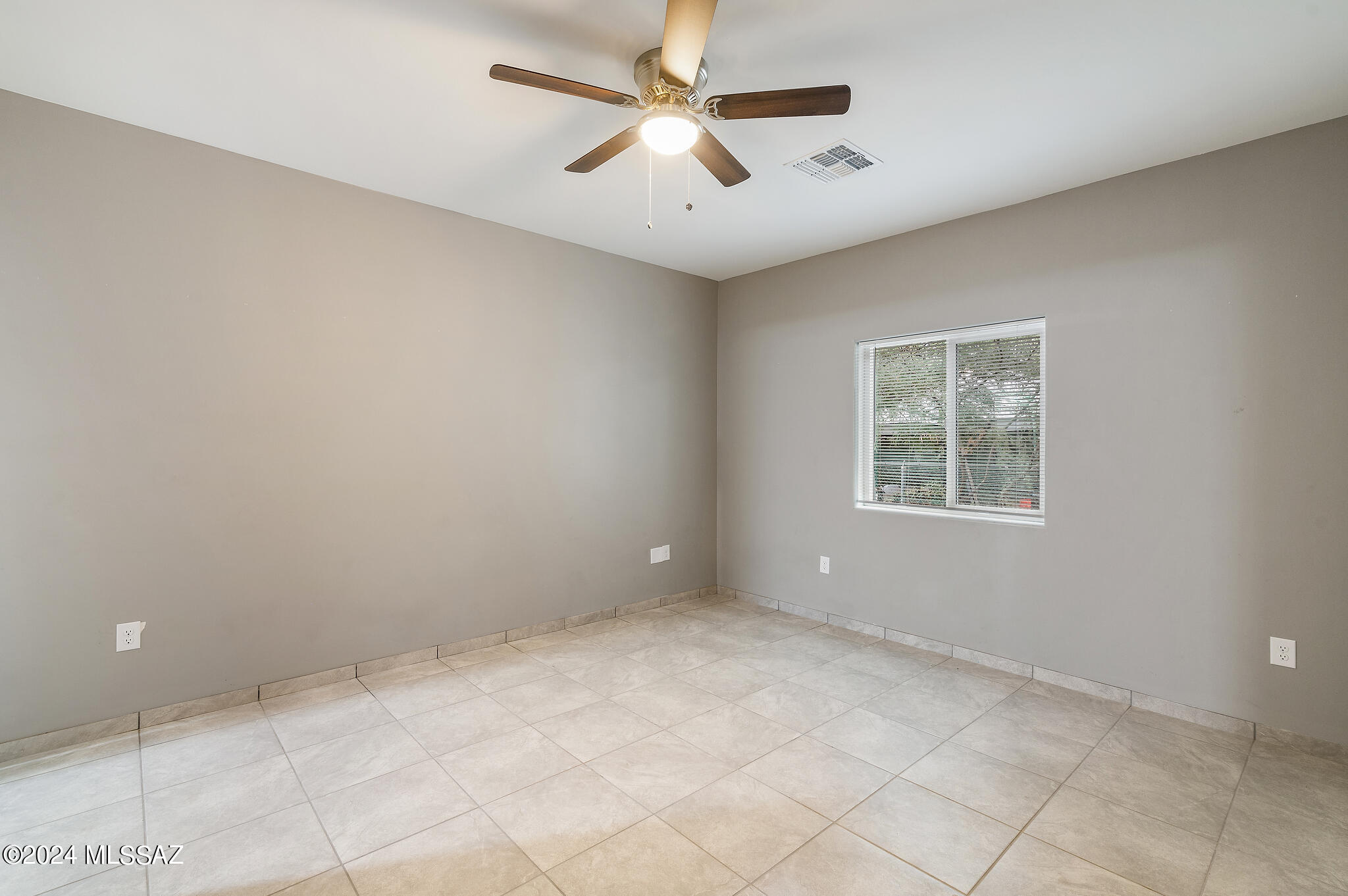 3395 East Mossman Road Tucson, AZ 85706 - Photo 14 of 26 Gallery Image 14