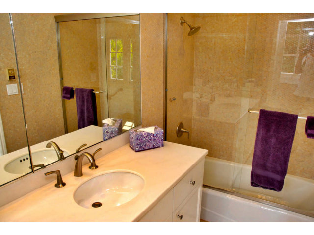 115 Ericson Road Hillsborough, CA 94010 - Photo 17 of 24 Gallery Image 17