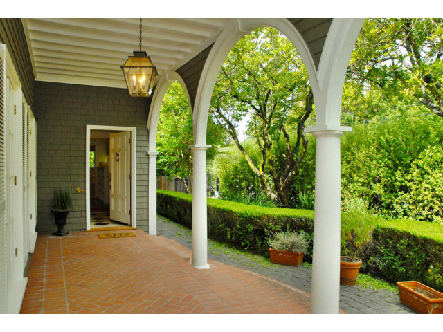115 Ericson Road Hillsborough, CA 94010 - Photo 3 of 24 Gallery Image 3