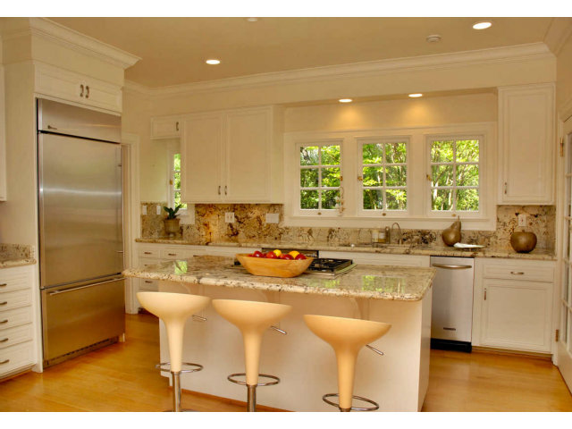 115 Ericson Road Hillsborough, CA 94010 - Photo 6 of 24 Gallery Image 6