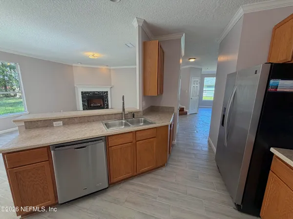 $2,550 | 10753 Long Cove Court, Jacksonville, FL 32222