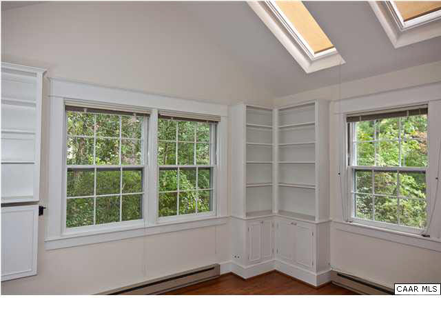 1700 Rugby Avenue Charlottesville, VA 22903 - Photo 16 of 30 Gallery Image 16