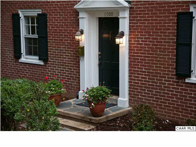 1700 Rugby Avenue Charlottesville, VA 22903 - Photo 2 of 30 Gallery Image 2