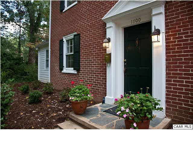 1700 Rugby Avenue Charlottesville, VA 22903 - Photo 3 of 30 Gallery Image 3