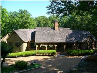 102 Polo Field Road Chattanooga, TN 37419 - Photo 1 of 8 Primary Photo