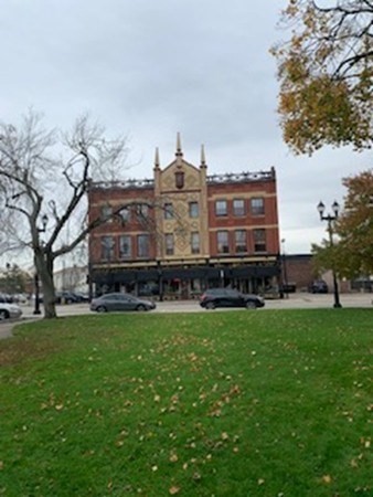 18 Elm Street, Unit 4 Waltham, MA 02453 - Photo 3 of 8