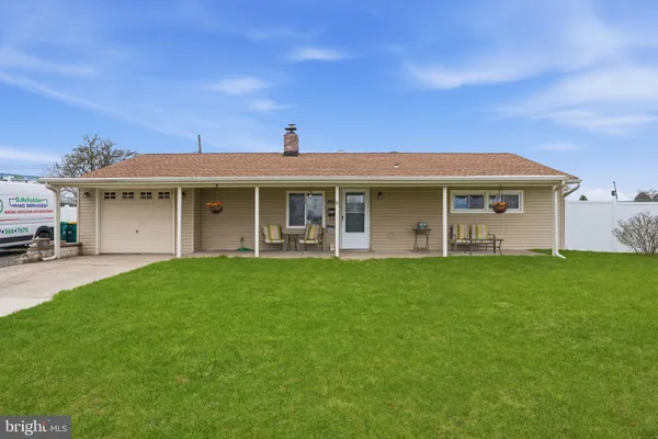 $350,000 | 396 Pinewood Drive, Levittown, PA 19054