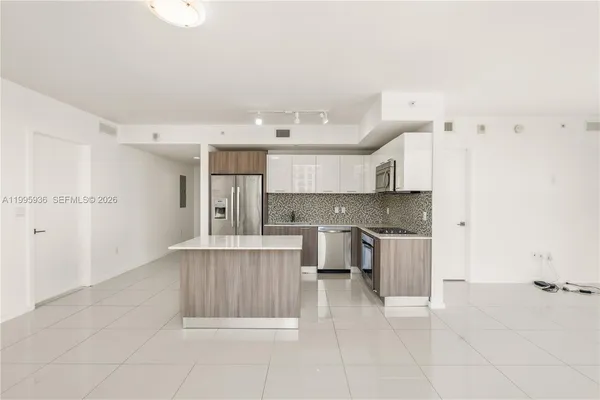 $555,000 | 5300 Paseo Boulevard, Unit 1511, Doral, FL 33166