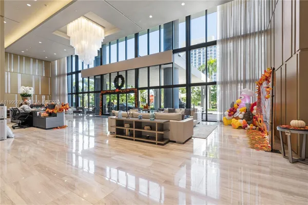 $555,000 | 5300 Paseo Boulevard, Unit 1511, Doral, FL 33166
