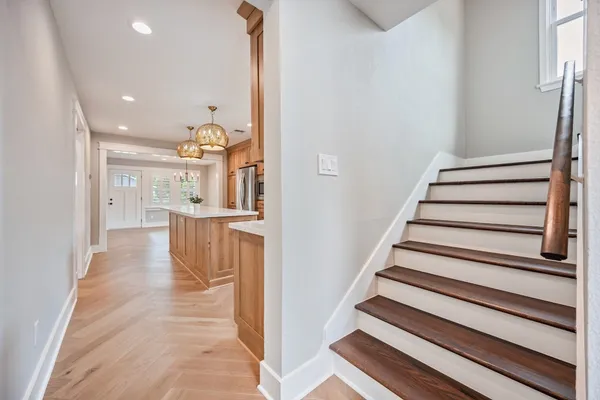 $3,200 | 1104 Walton Street, Houston, TX 77009