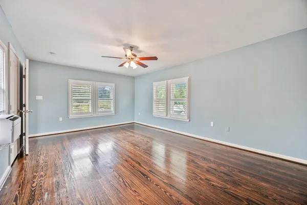 $3,200 | 1104 Walton Street, Houston, TX 77009