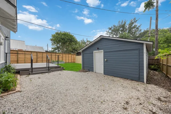 $3,200 | 1104 Walton Street, Houston, TX 77009