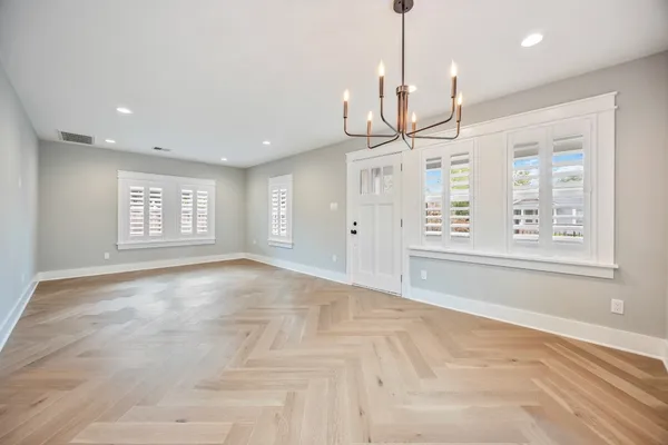 $3,200 | 1104 Walton Street, Houston, TX 77009