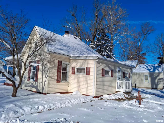 $85,000 | 601 Grand Avenue, St. David, IL 61563