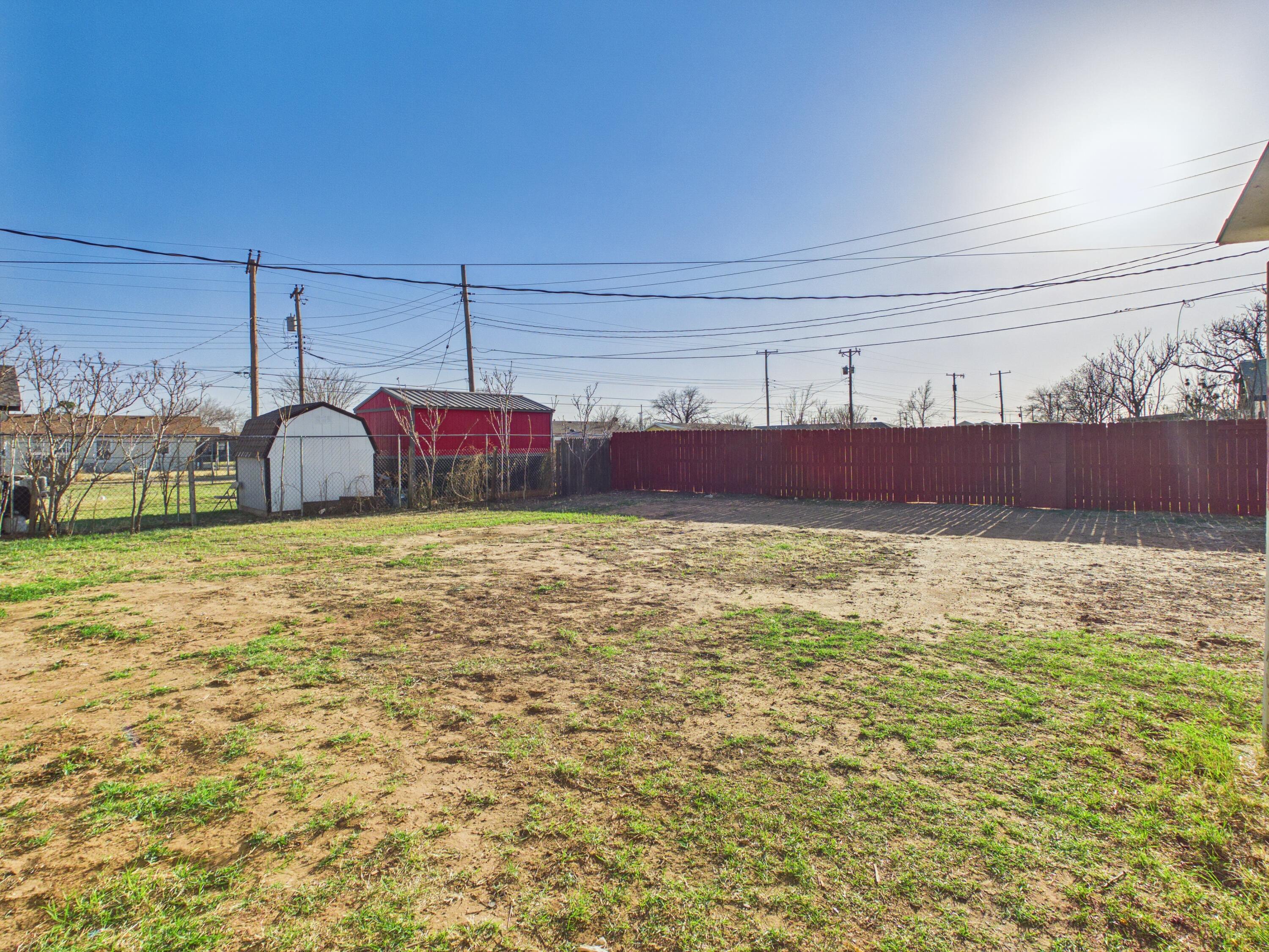 2804 Vanda Avenue Lubbock, TX 79404 - Photo 4 of 23 a view of a outdoor space