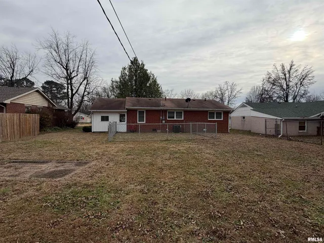 $129,900 | 107 Carter Drive, Metropolis, IL 62960