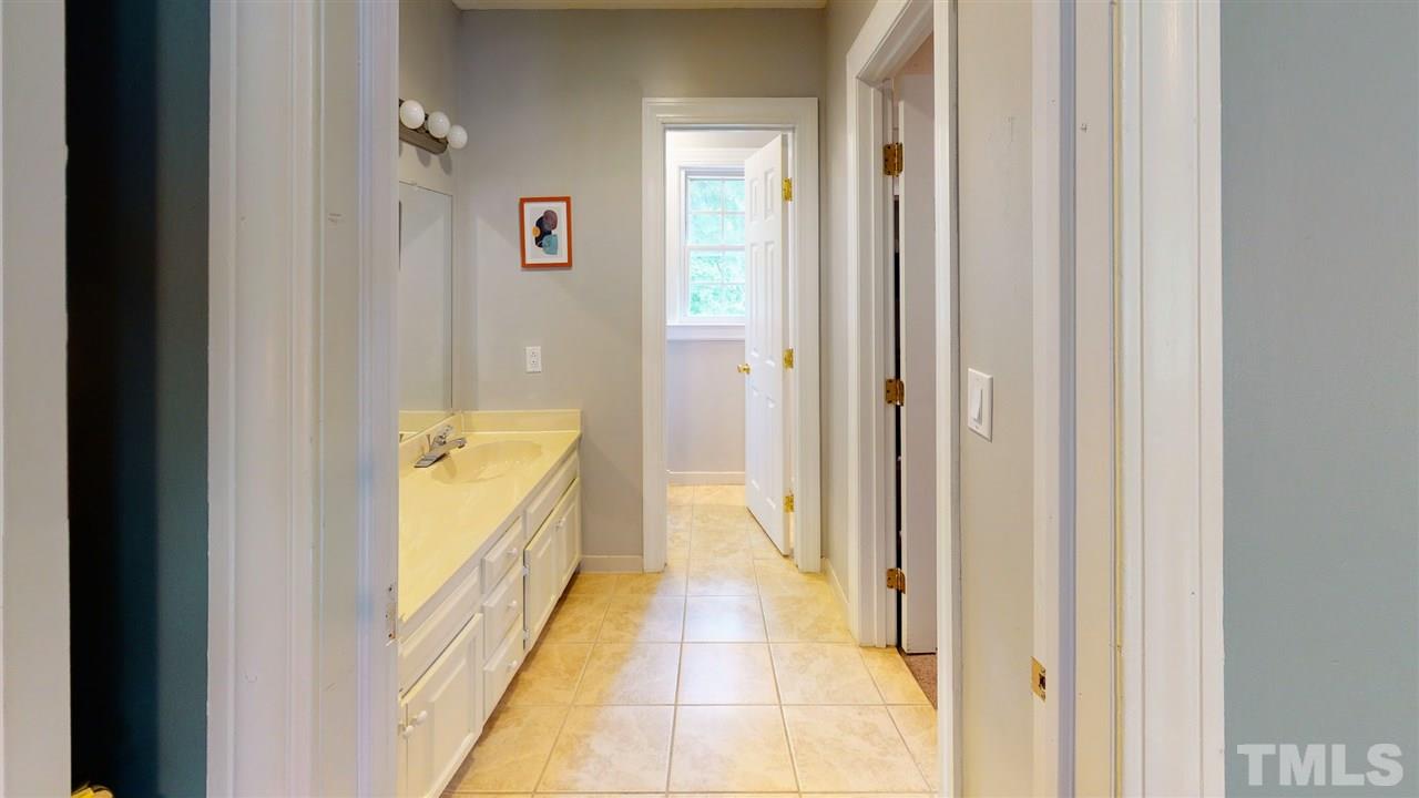 15 Strawberry Ridge Lane Durham, NC 27713 - Photo 14 of 30 Gallery Image 14