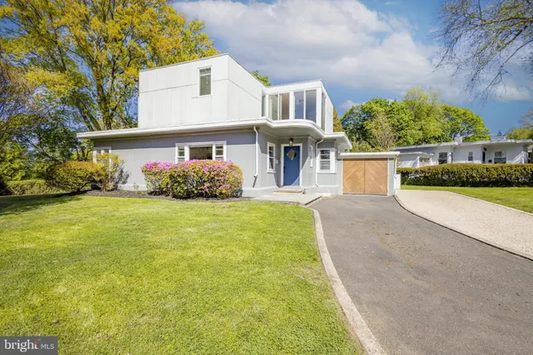 $649,000 | 8207 MacArthur Road, Wyndmoor, PA 19038