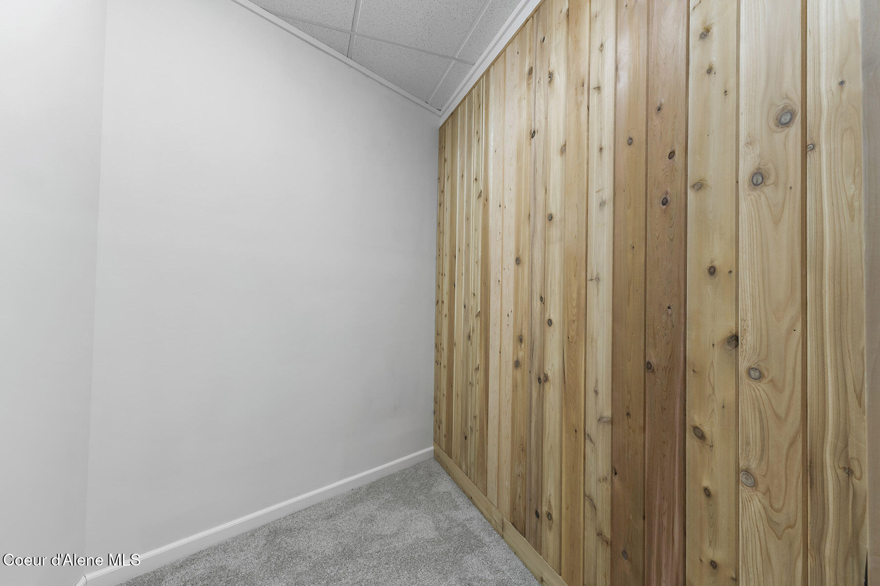 554 Homestead Hollow Road Careywood, ID 83809 - Photo 30 of 65 Master Walk-in Closet