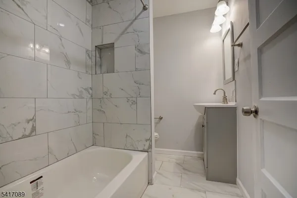 $4,200 | 29 Walnut Street, Unit 2, Summit, NJ 07901