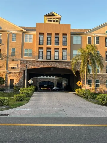 $2,300 | 4221 West Spruce Street, Unit 2222, Tampa, FL 33607