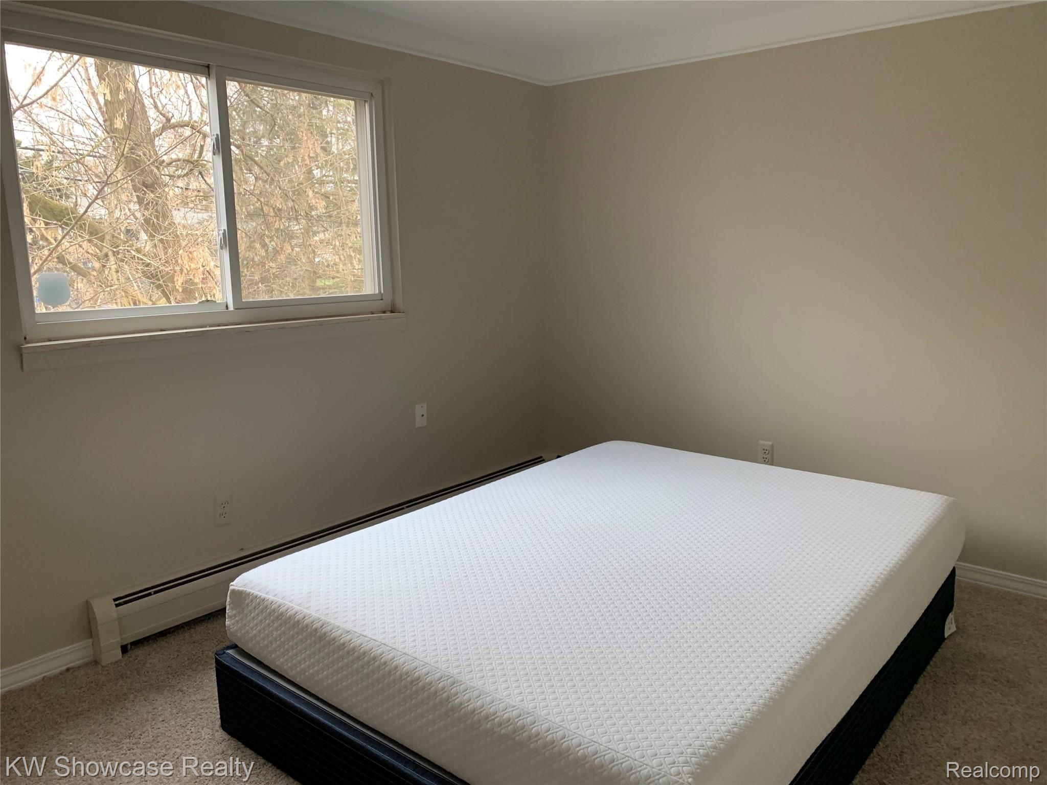 2264 Benstein Road Walled Lake, MI 48390 - Photo 5 of 12 A7D1D56B-36D3-4CB6-8C8B-7295B049880C.jpeg