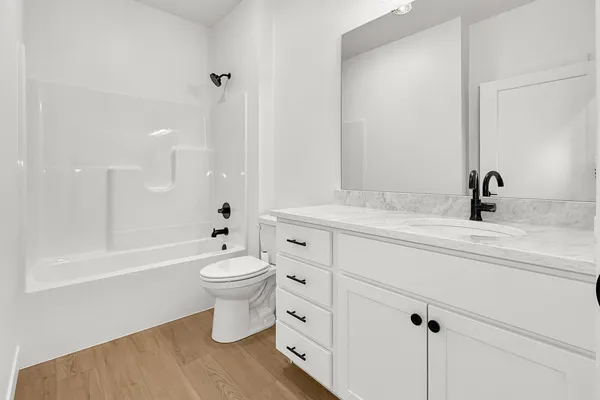 $544,900 | 608 Kevin Road, Blue Grass, IA 52726