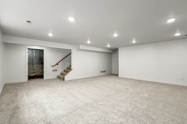 $544,900 | 608 Kevin Road, Blue Grass, IA 52726