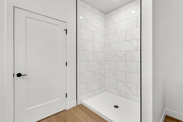 $544,900 | 608 Kevin Road, Blue Grass, IA 52726