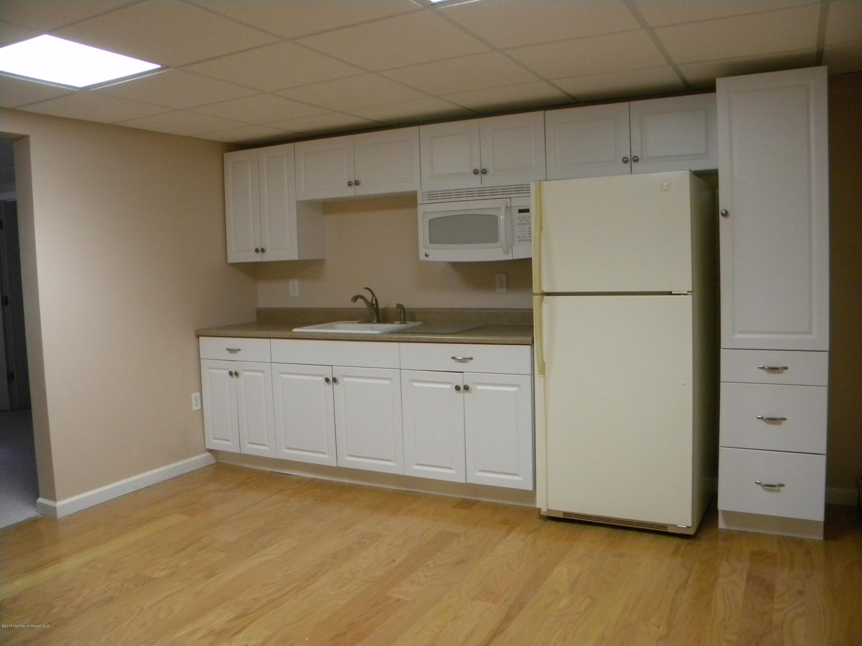124 Gaff Road Manahawkin, NJ 08050 - Photo 27 of 36 Basement wet bar room 2