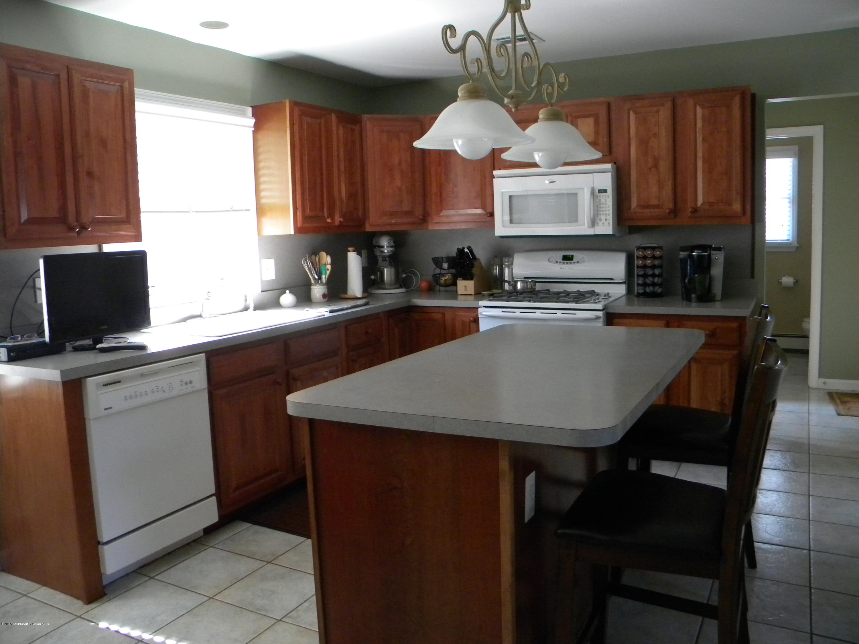 124 Gaff Road Manahawkin, NJ 08050 - Photo 9 of 36 Kitchen 2